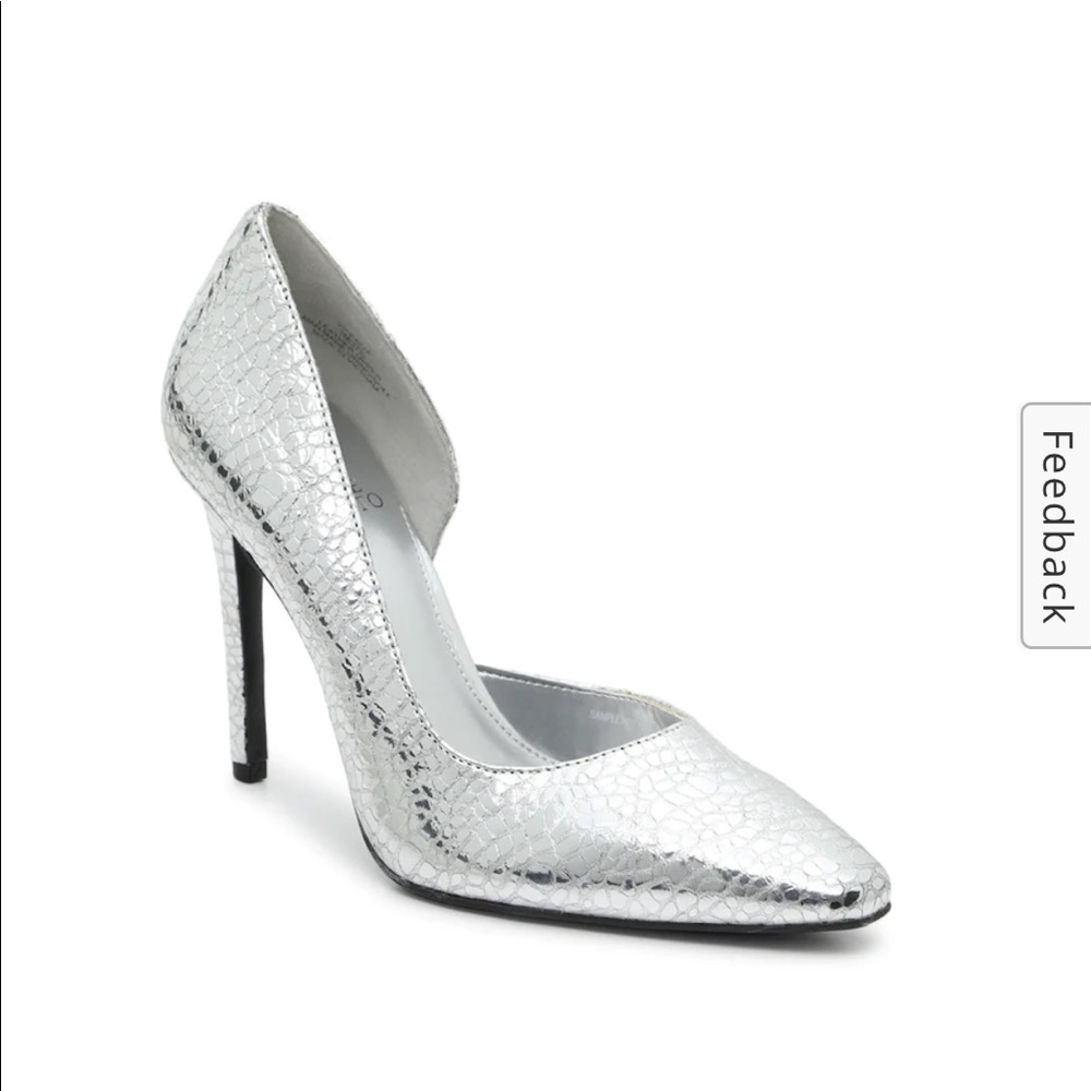 NWB SILVER VINCE CAMUTO FAIVA PUMP size 10